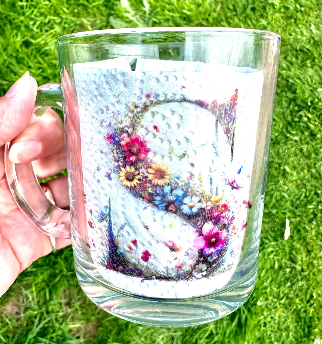 Glass mugs with floral initial