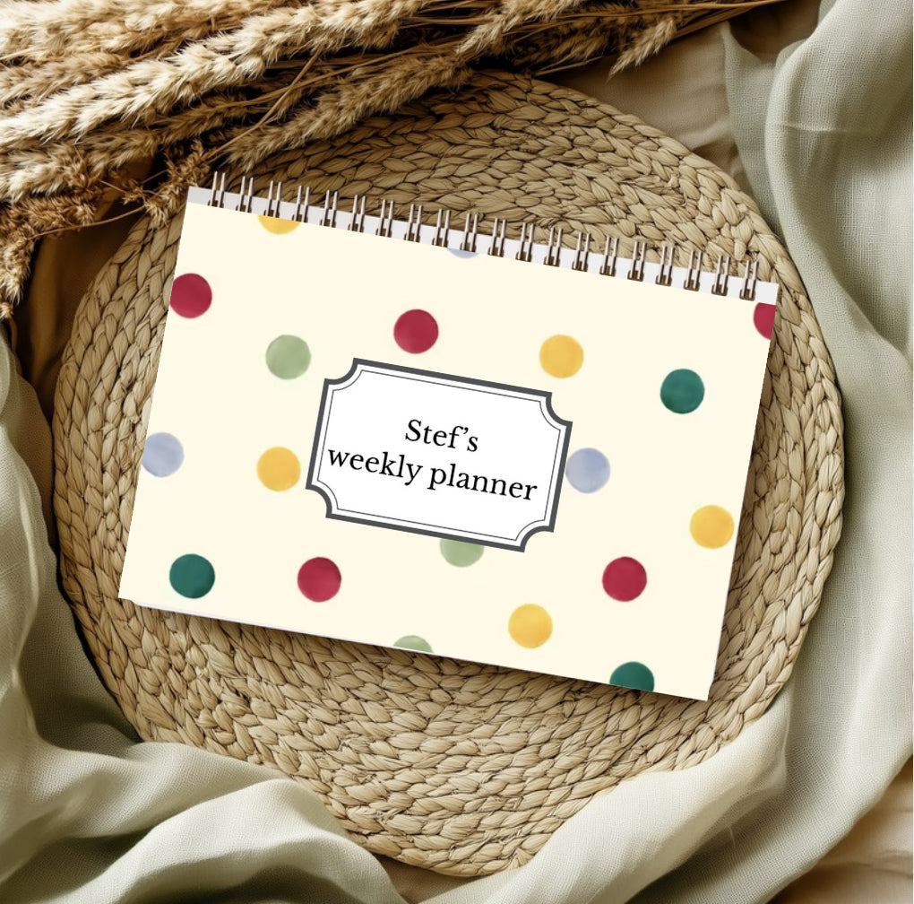 A4 weekly planner, add your own text, pink or green inside
