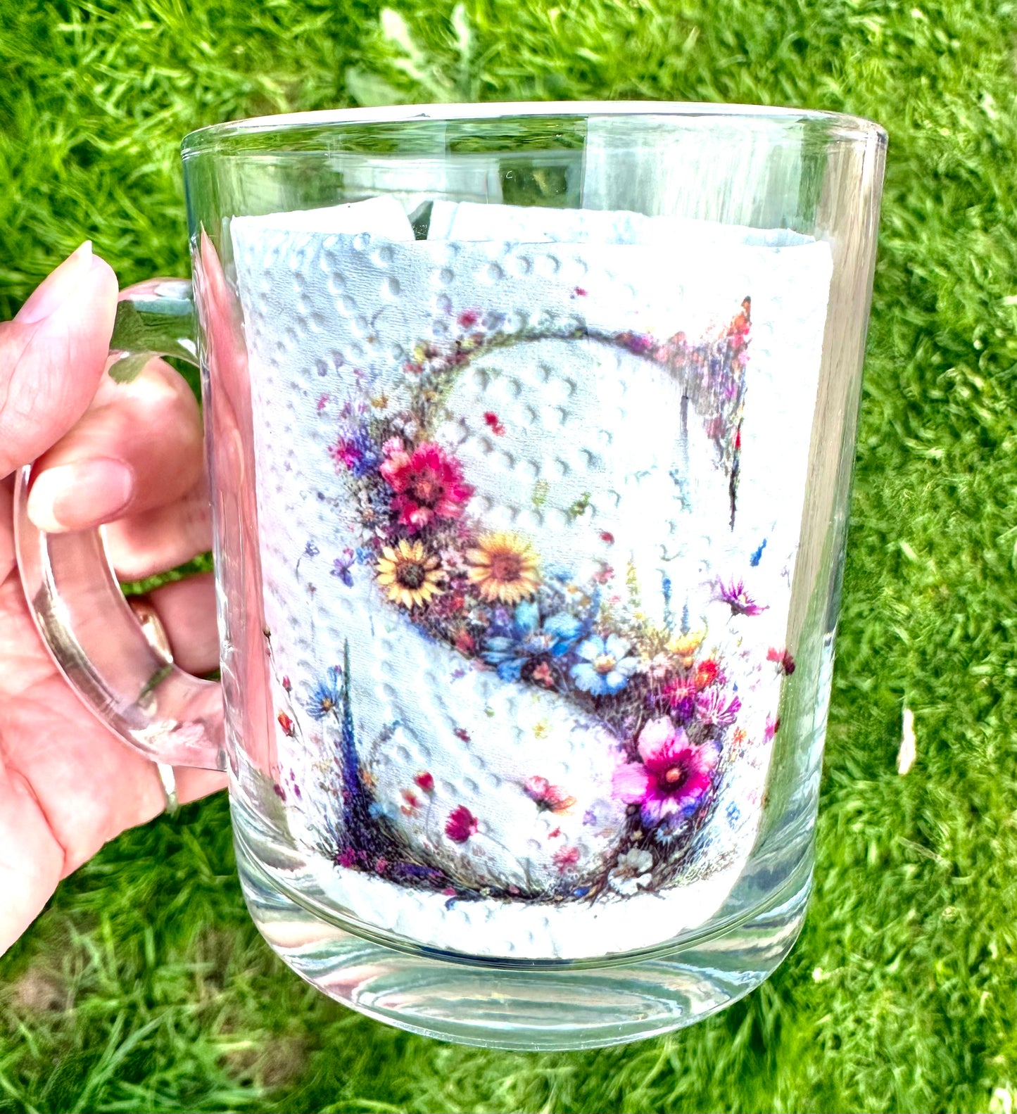 Glass mugs with floral initial