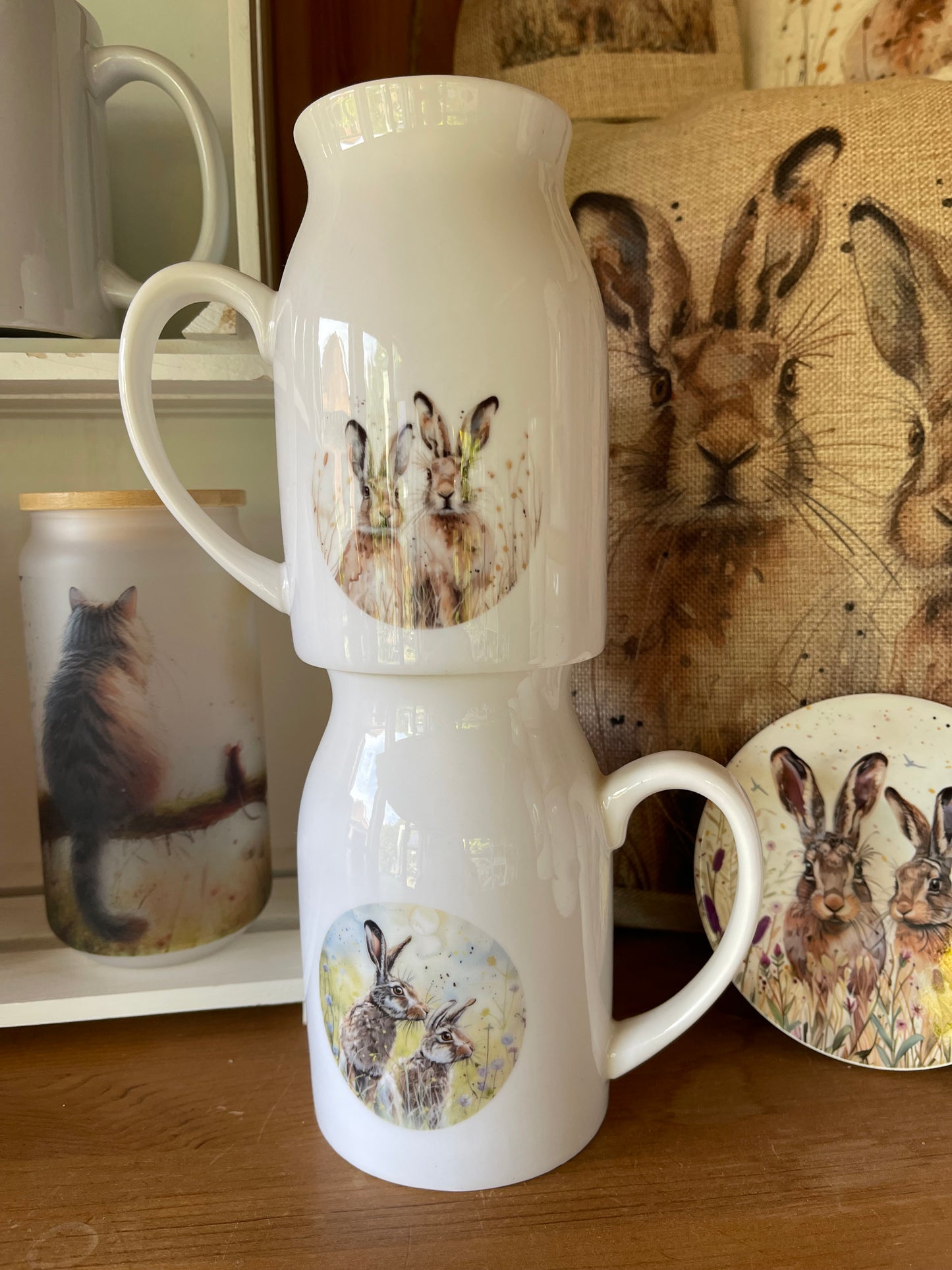 Hare design milk jugs, vase