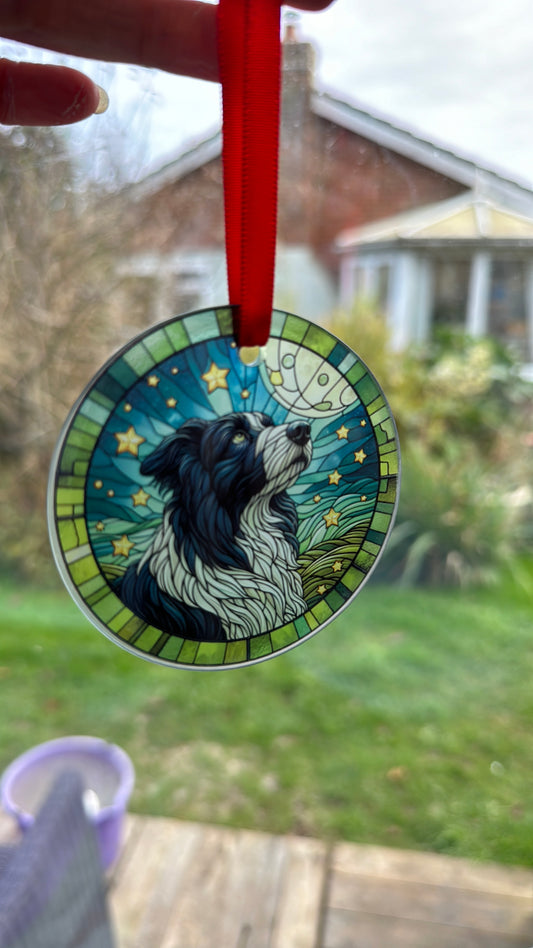 Glass hanging decoration with black and white collie dog, sheep dog design